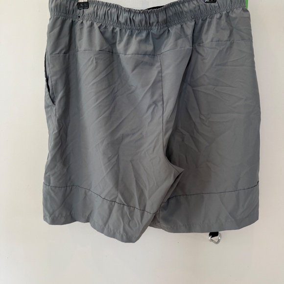 Short Nike Gris large - Picture 2 of 3